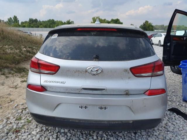  HYUNDAI ELANTRA 2018 Серебристый
