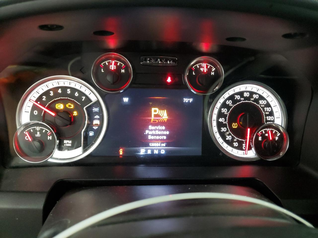 1C6RR7TTXHS694814 2017 Ram 1500 Slt