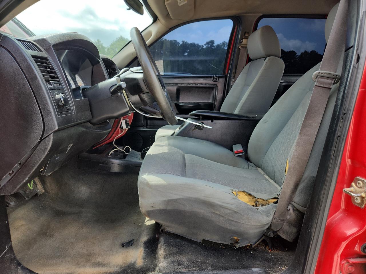 2005 Dodge Dakota Quad VIN: 1D7HE28N85S158135 Lot: 69058665