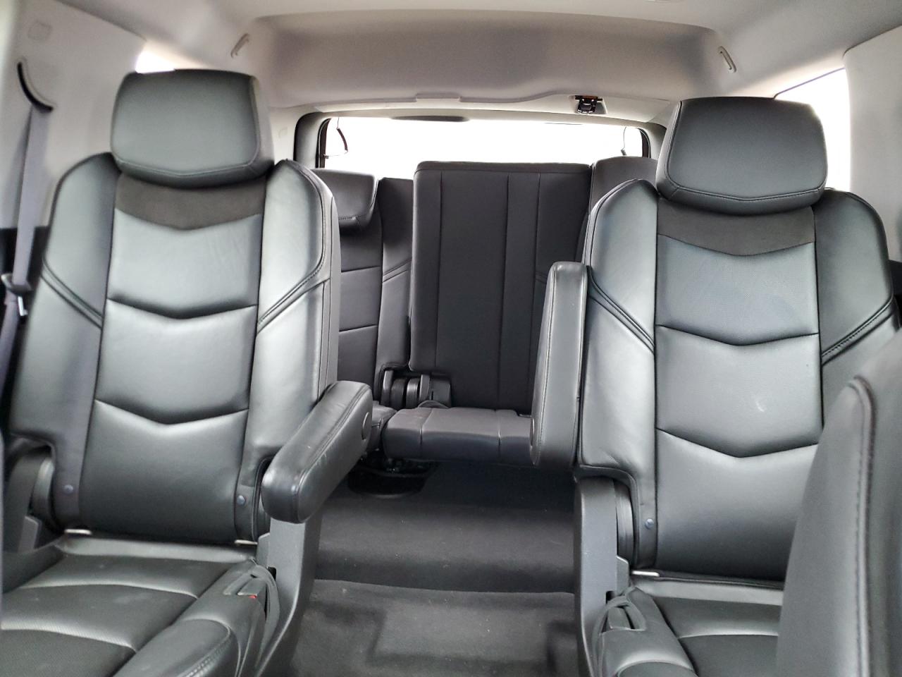 2015 Cadillac Escalade Luxury VIN: 1GYS4BKJ7FR174077 Lot: 68317665