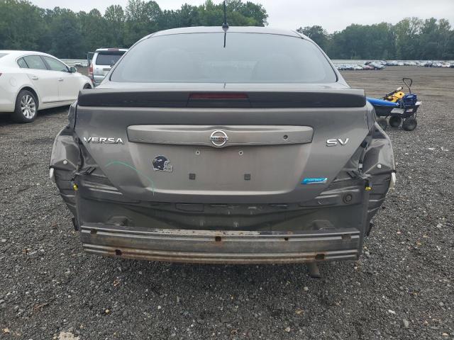  NISSAN VERSA 2016 Szary