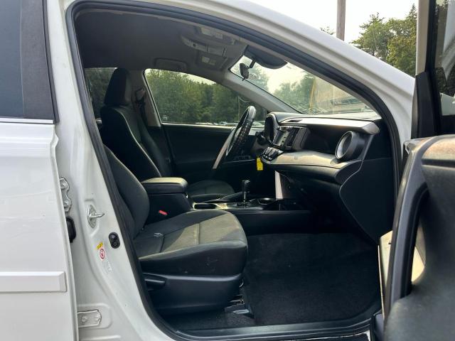 Parquets TOYOTA RAV4 2017 White