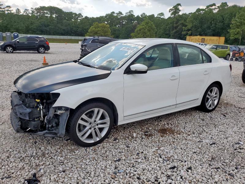  VOLKSWAGEN JETTA 2017 Белы