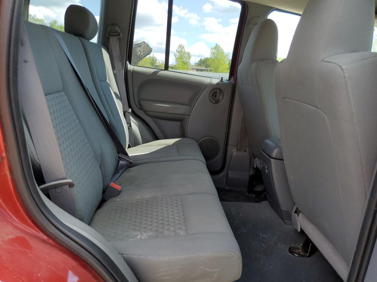 2007 Jeep Liberty Sport VIN: 1J4GL48K57W537435 Lot: 69857755