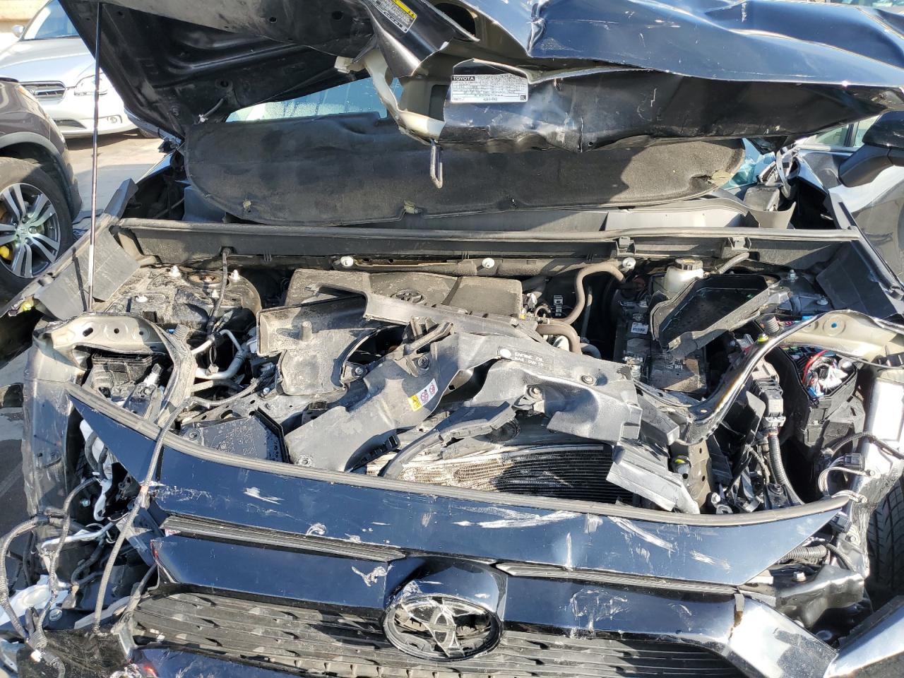 2020 Toyota Rav4 Xle VIN: 2T3W1RFV9LC059158 Lot: 67611105