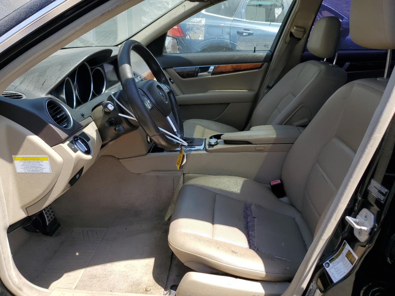 2014 Mercedes-Benz C 250 VIN: WDDGF4HB6ER317347 Lot: 86184175