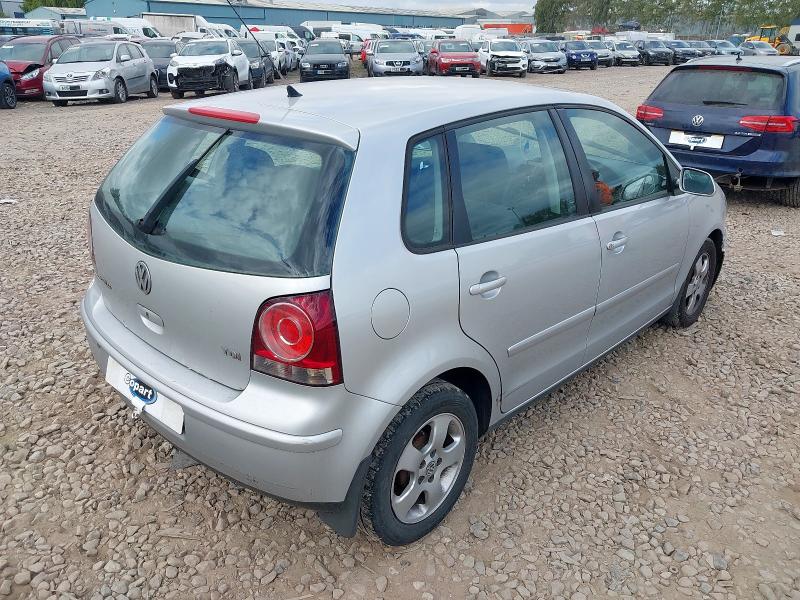 2005 VOLKSWAGEN POLO S
