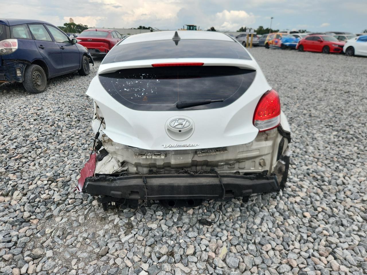 2016 Hyundai Veloster Turbo VIN: KMHTC6AEXGU285211 Lot: 70170535