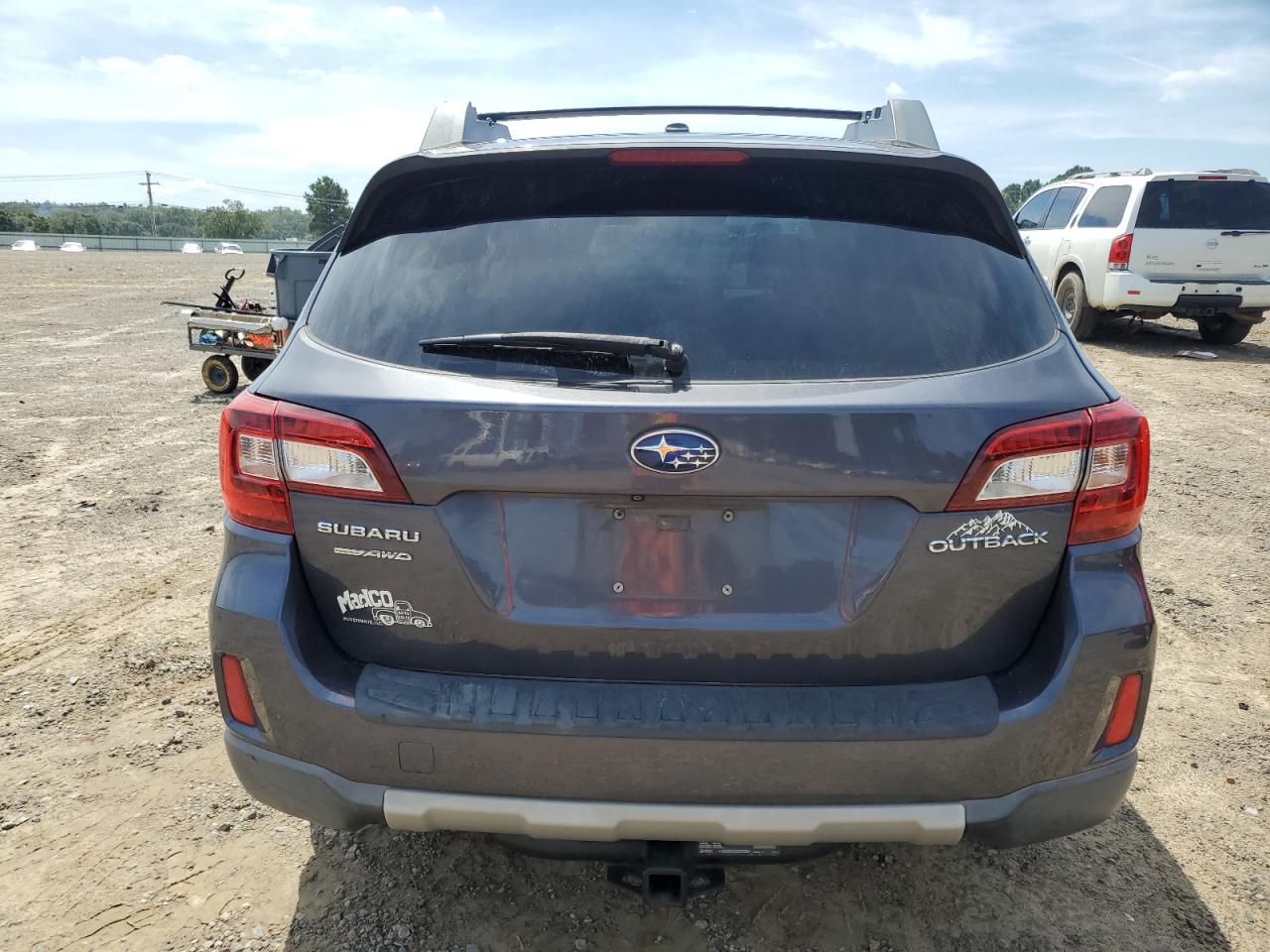 2015 Subaru Outback 2.5I Limited VIN: 4S4BSBNC2F3243426 Lot: 71050485