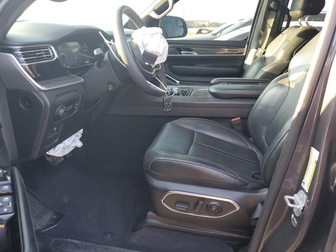 2022 Jeep Wagoneer Series Iii VIN: 1C4SJVDT1NS179085 Lot: 67744575