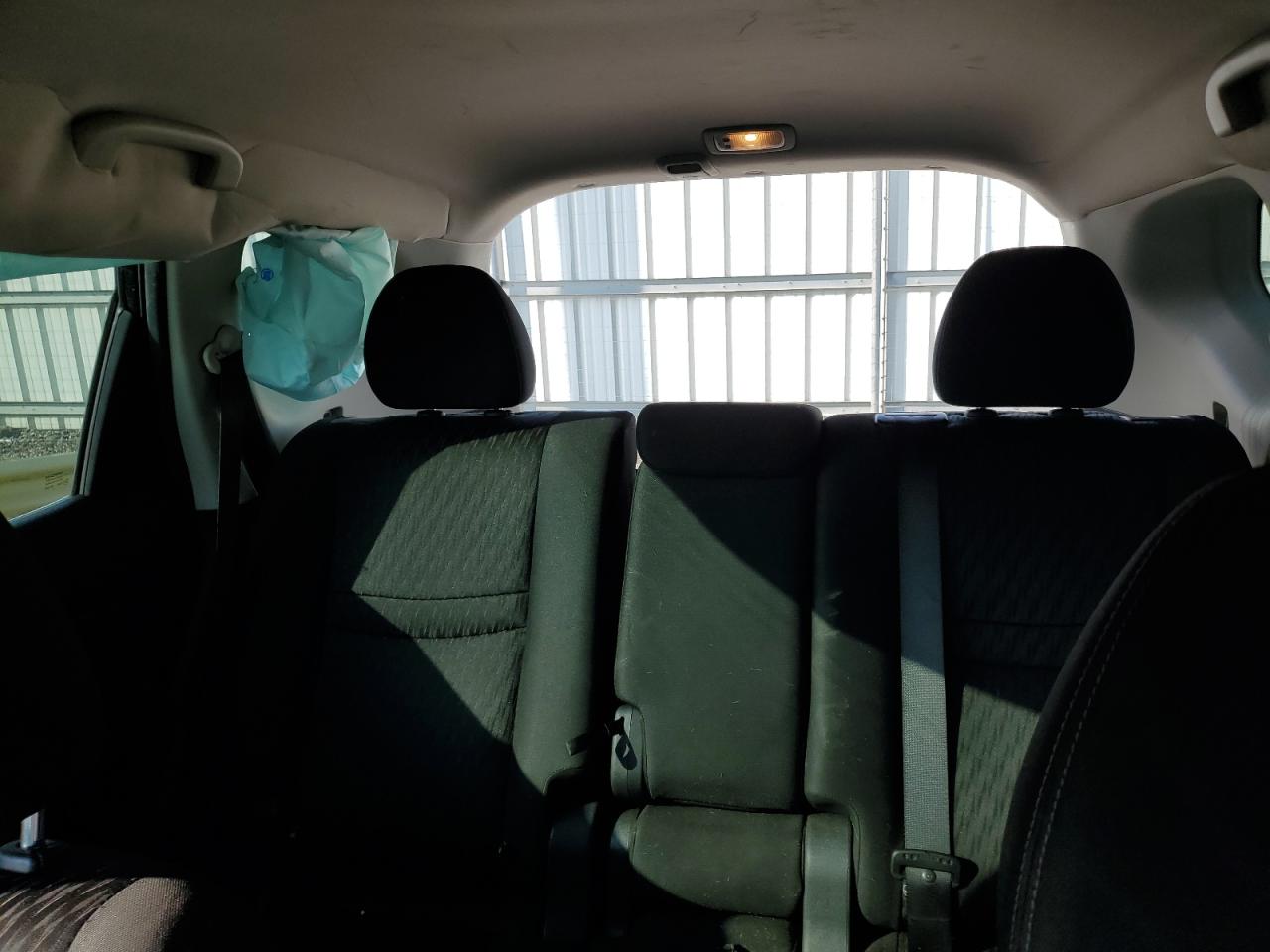 2018 Nissan Rogue S VIN: KNMAT2MT1JP598300 Lot: 69884125