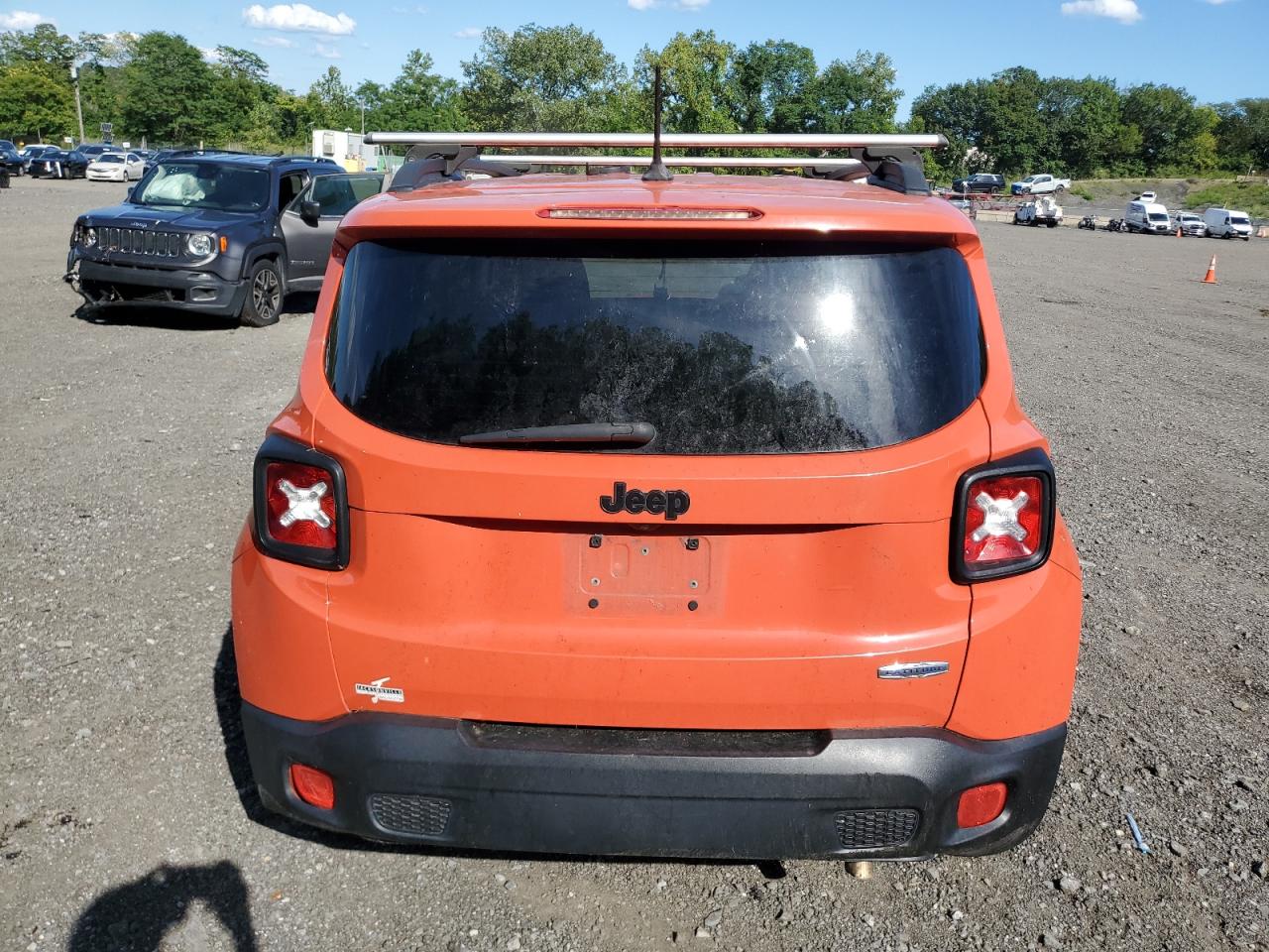 2017 Jeep Renegade Latitude VIN: ZACCJABB3HPG14464 Lot: 70368385