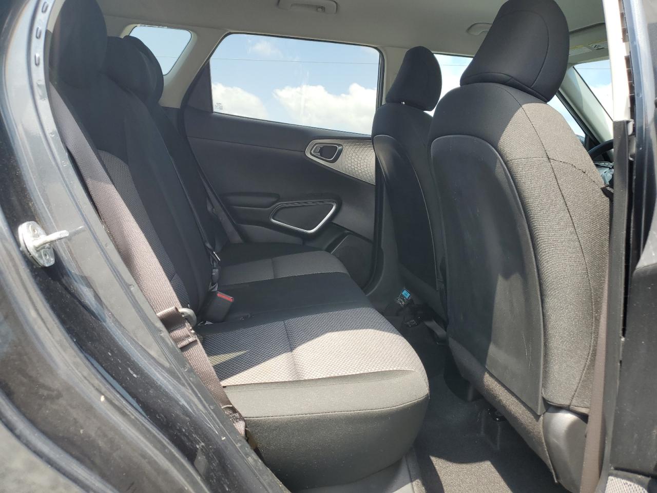 2023 Kia Soul Lx VIN: KNDJ23AU4P7197869 Lot: 69820065