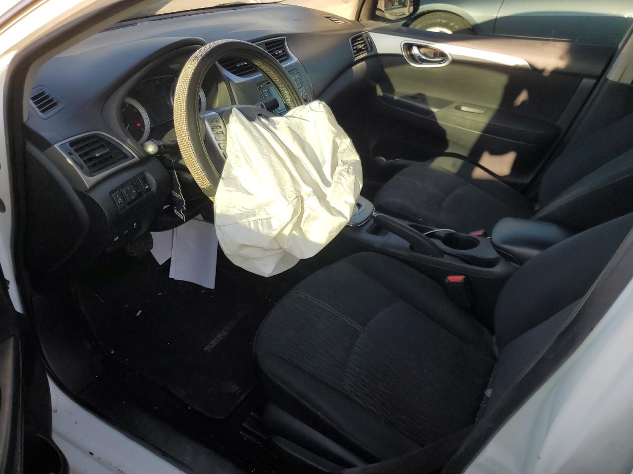 2015 Nissan Sentra S VIN: 3N1AB7AP0FY302277 Lot: 70100115