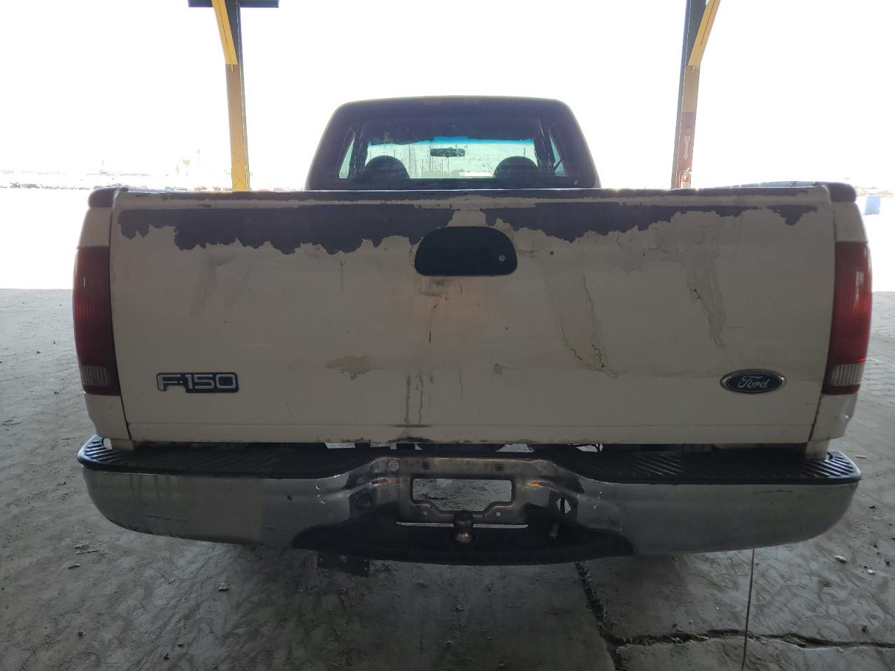 2000 Ford F150 VIN: 1FTRX17W0YKA76241 Lot: 68135235