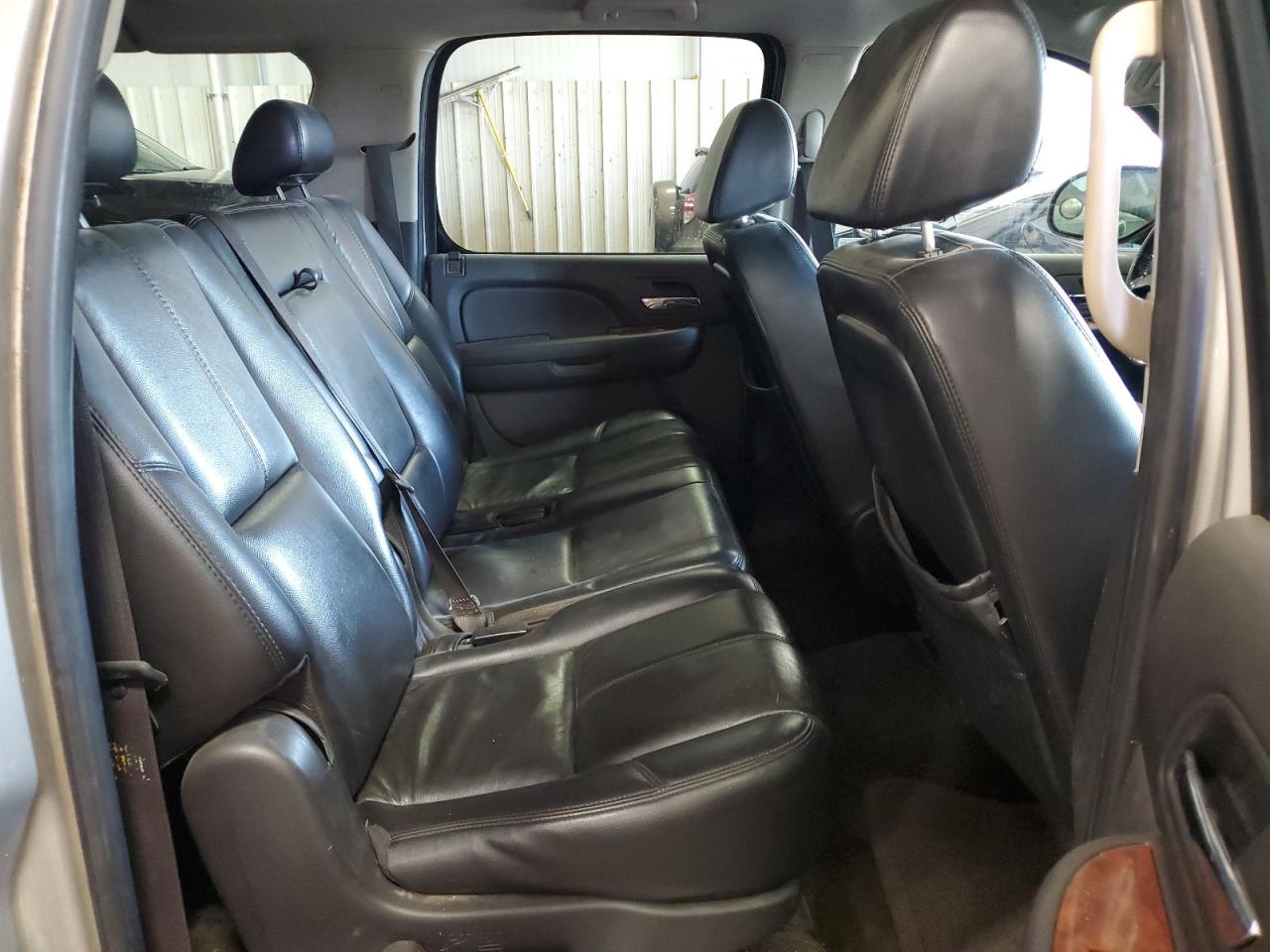 2007 Chevrolet Suburban K1500 VIN: 1GNFK16307J175338 Lot: 70313525