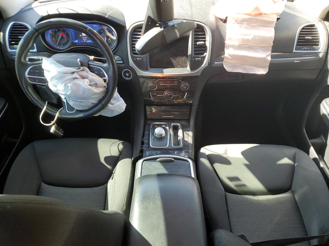 2019 Chrysler 300 Touring VIN: 2C3CCAAG1KH651419 Lot: 69818405