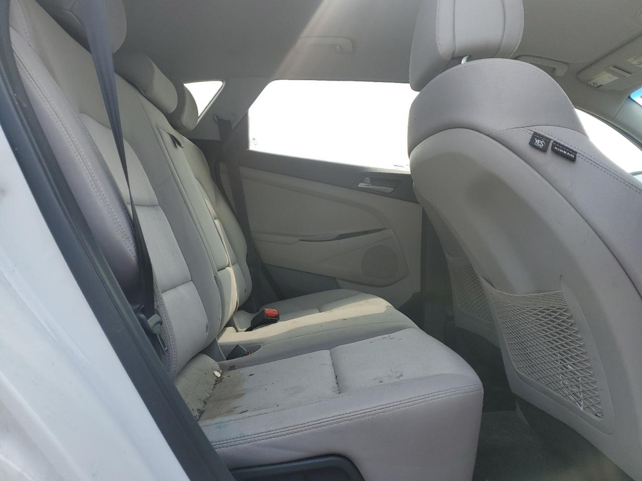 KM8J3CAL3JU758698 2018 Hyundai Tucson Sport