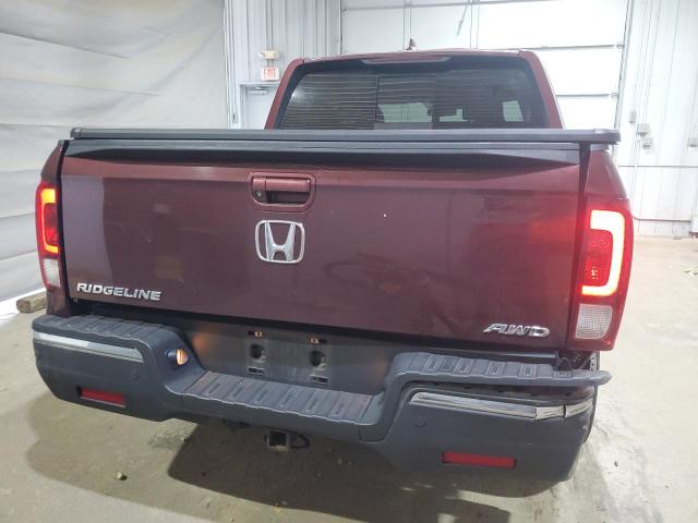 Пикапы HONDA RIDGELINE 2017 Красный