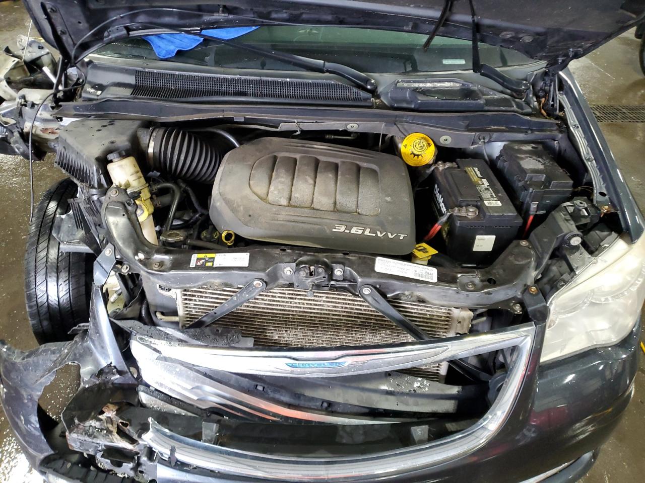 2014 Chrysler Town & Country Touring VIN: 2C4RC1BG6ER272810 Lot: 68858055