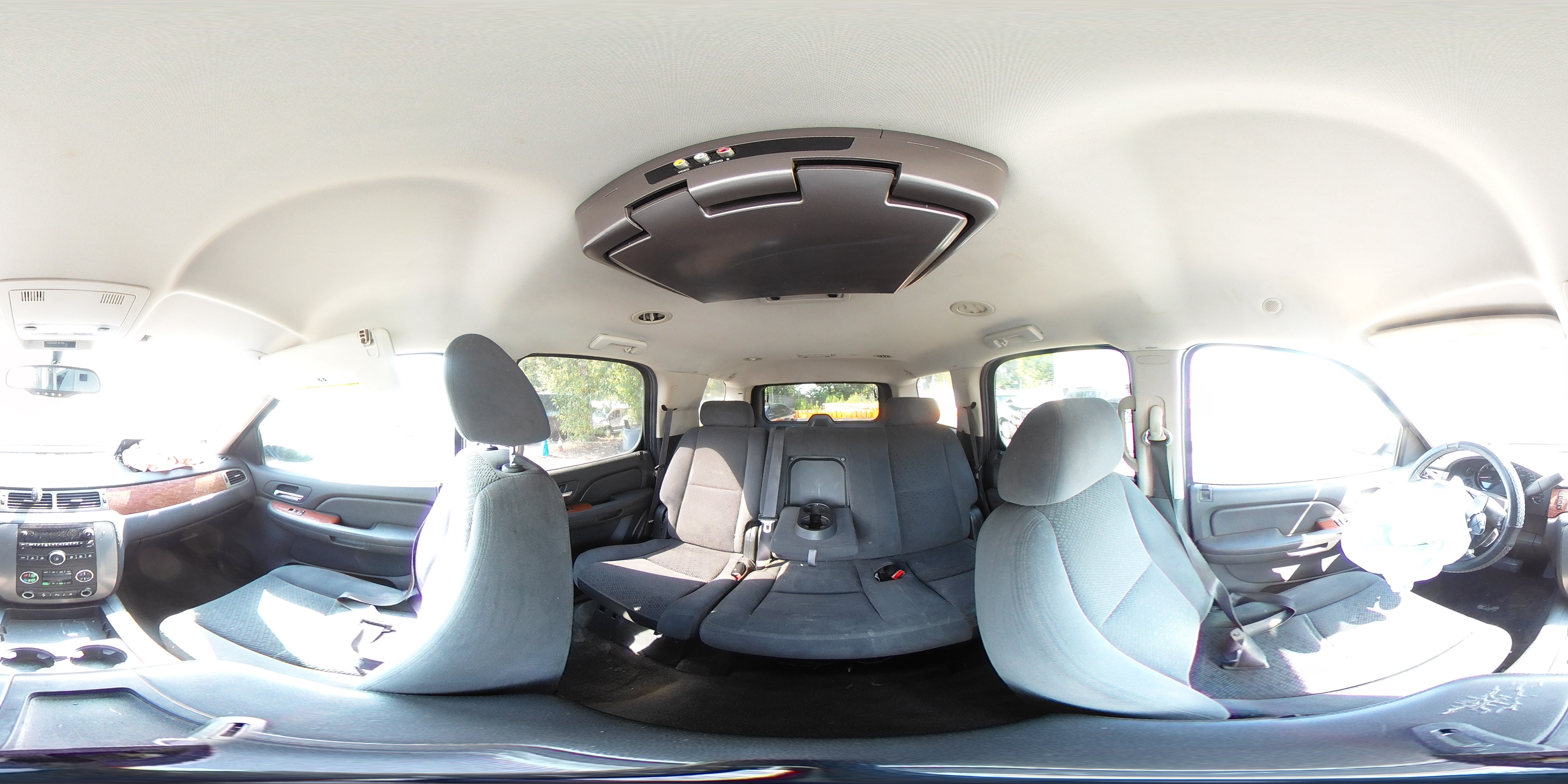2008 GMC Yukon VIN: 1GKFC13068R152735 Lot: 70602245