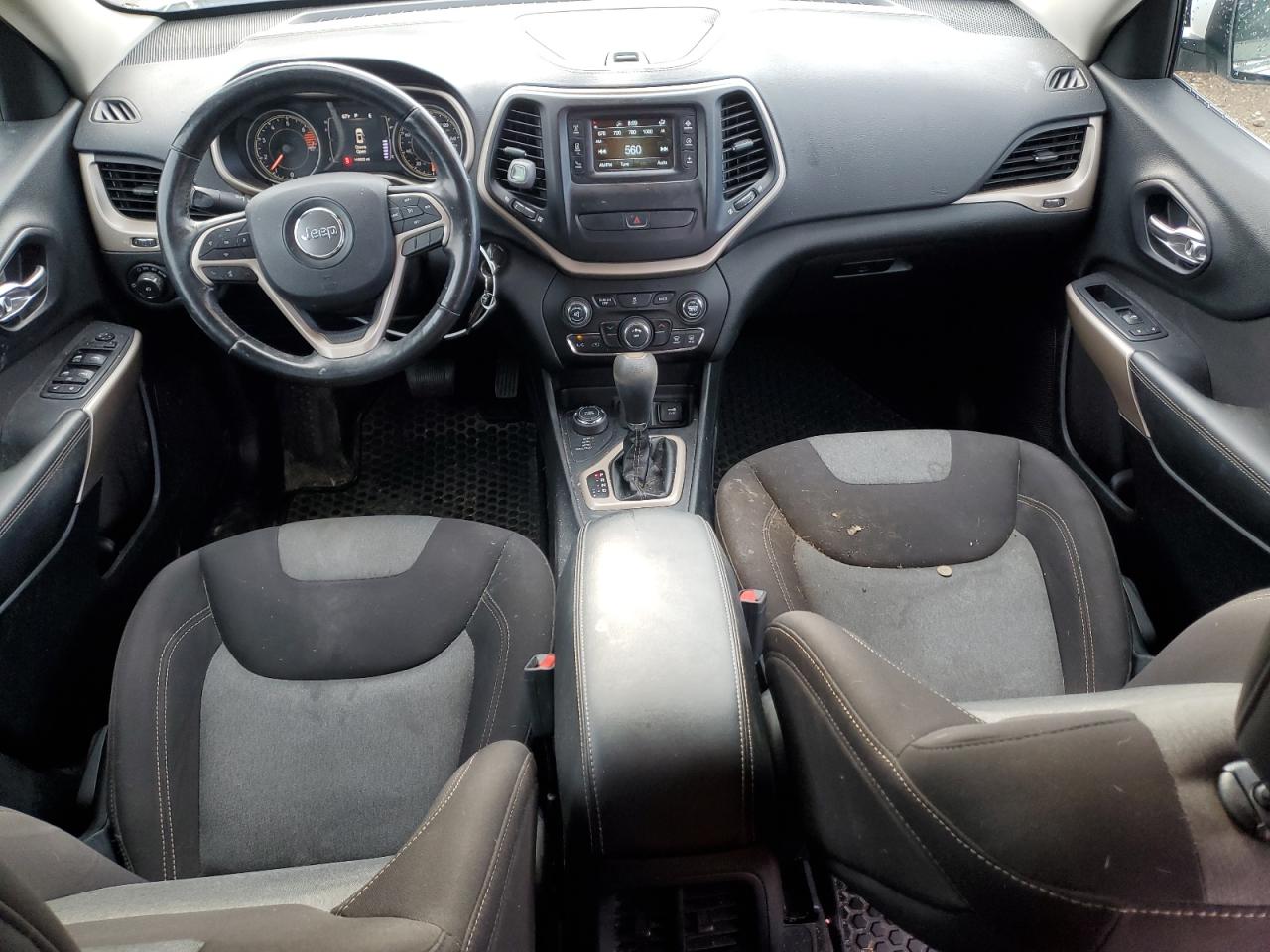 2018 Jeep Cherokee Latitude VIN: 1C4PJMCB7JD614795 Lot: 67832945