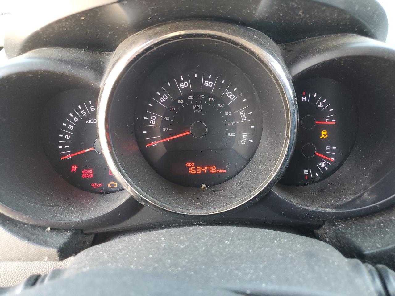 2011 Kia Soul + VIN: KNDJT2A25B7238086 Lot: 67639515