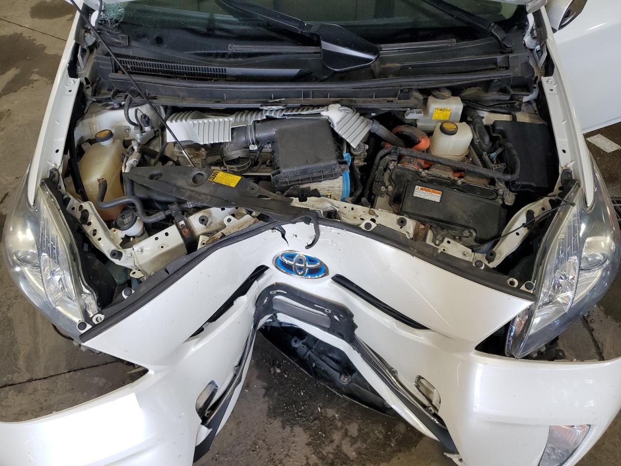 2014 Toyota Prius Plug-In VIN: JTDKN3DP3E3050786 Lot: 70754445