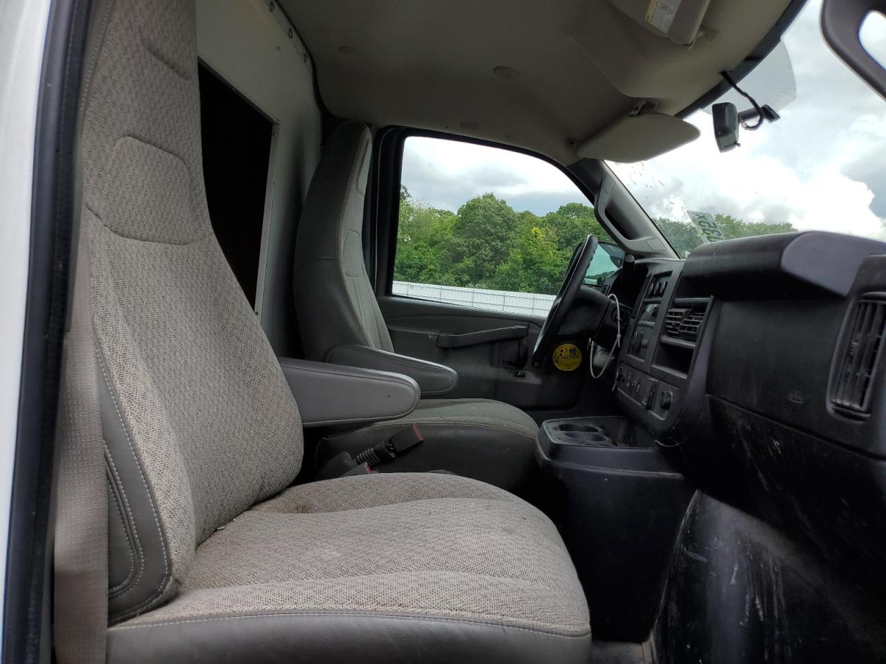2019 GMC Savana Cutaway G3500 VIN: 1GD07RFGXK1363614 Lot: 87082205