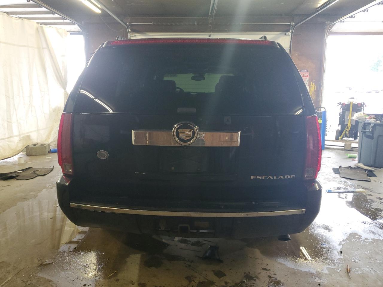 2007 Cadillac Escalade Esv VIN: 1GYFK66857R356724 Lot: 68507055