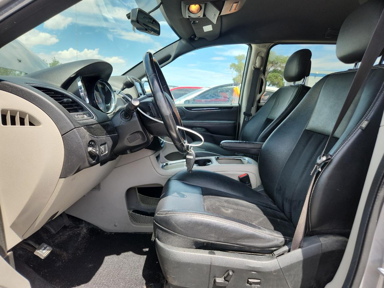 2017 Dodge Grand Caravan Sxt VIN: 2C4RDGCG1HR842893 Lot: 70762035