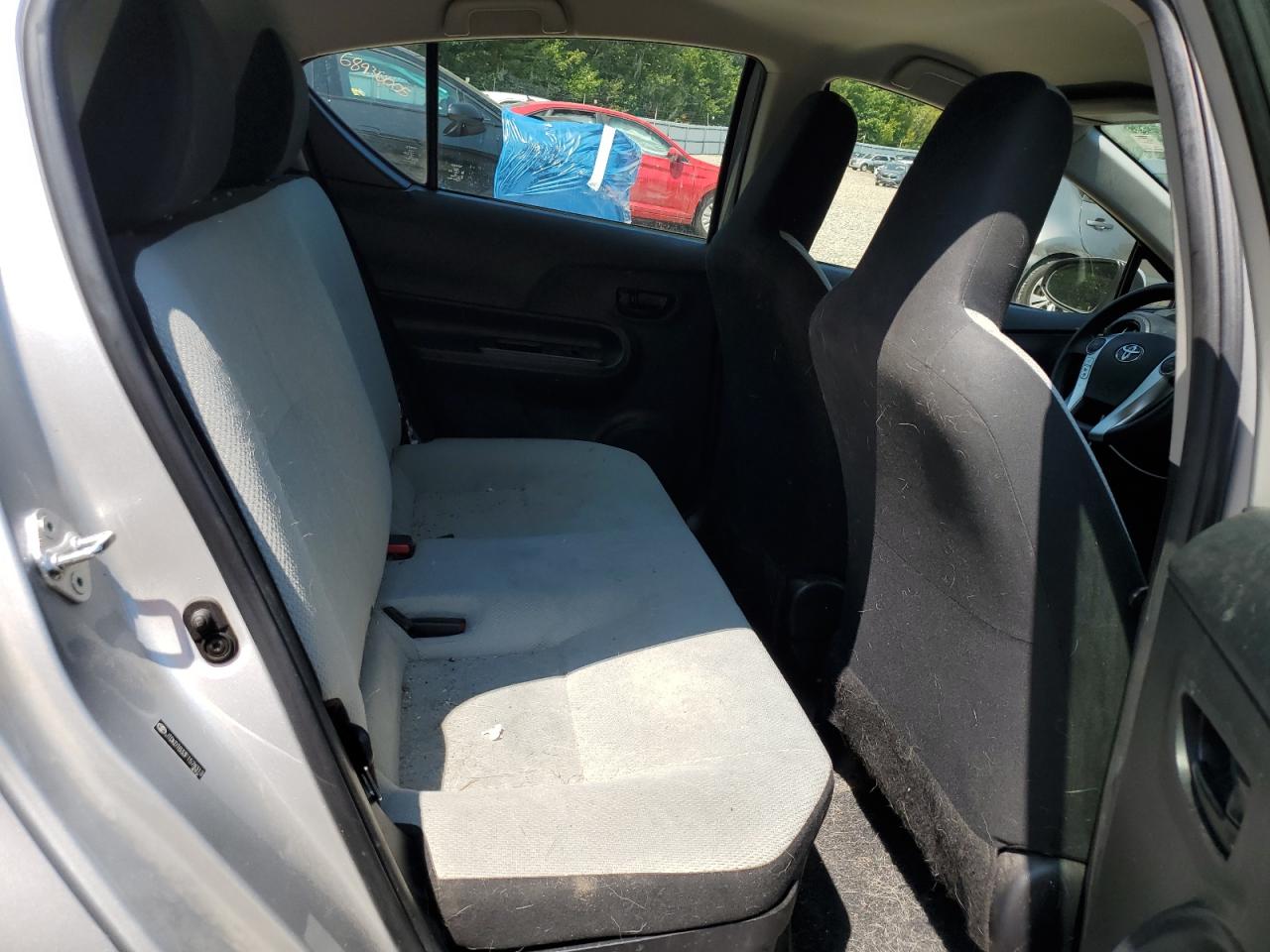 2015 Toyota Prius C VIN: JTDKDTB33F1578313 Lot: 68256185