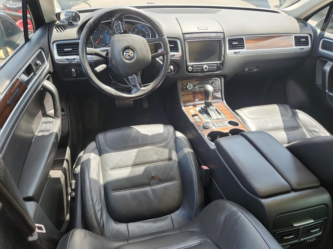 2015 Volkswagen Touareg V6 Tdi VIN: WVGEP9BP8FD003287 Lot: 70848565