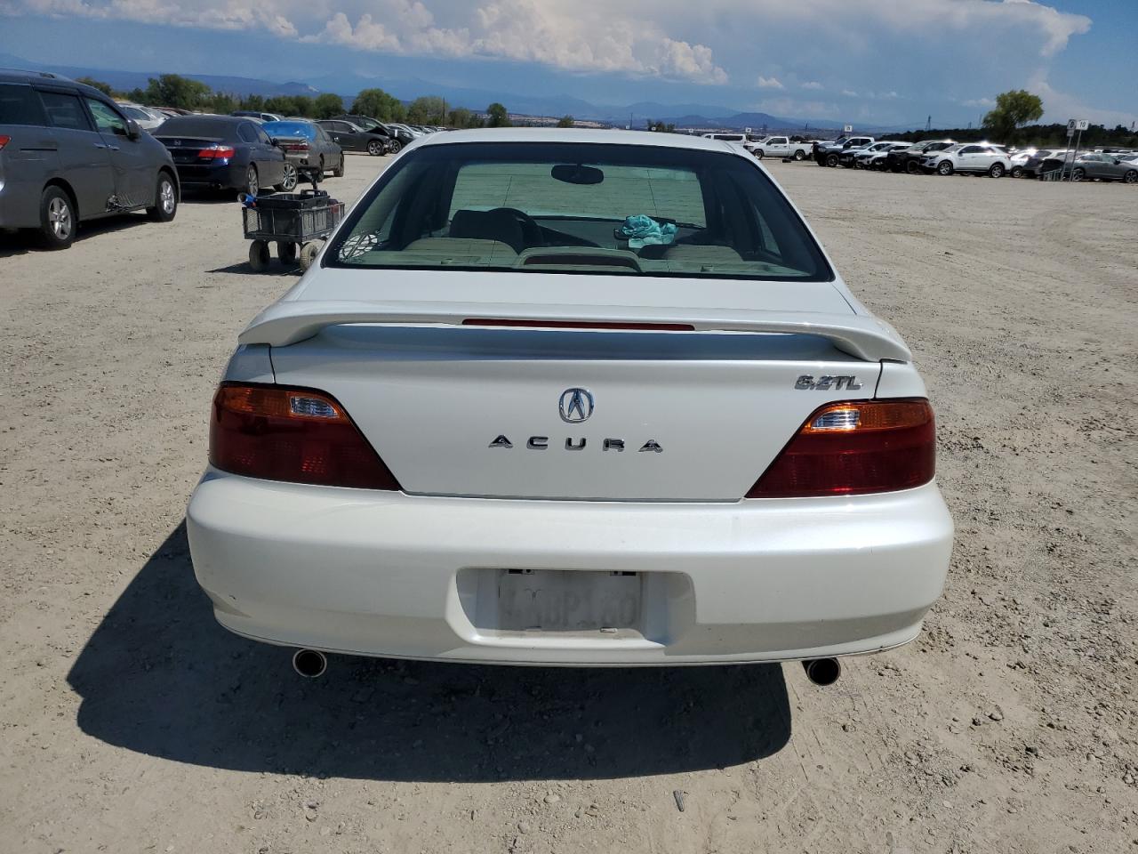 2000 Acura 3.2Tl VIN: 19UUA5661YA045561 Lot: 70389405