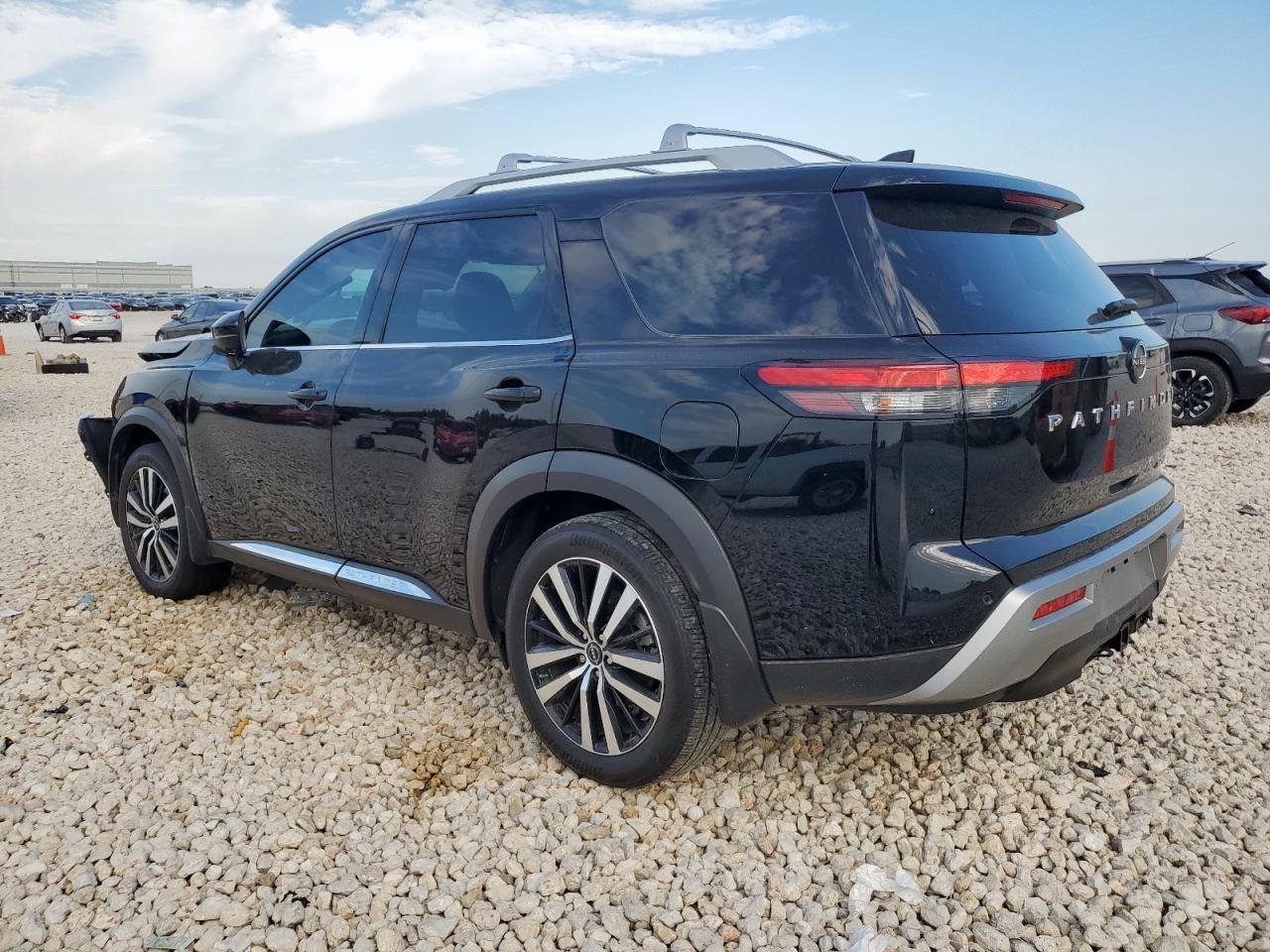 2023 Nissan Pathfinder Platinum black null gasoline 5N1DR3DH8PC207362 photo #3