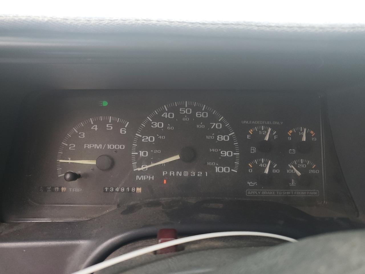 1GTGK24R2WZ531010 1998 GMC Sierra K2500