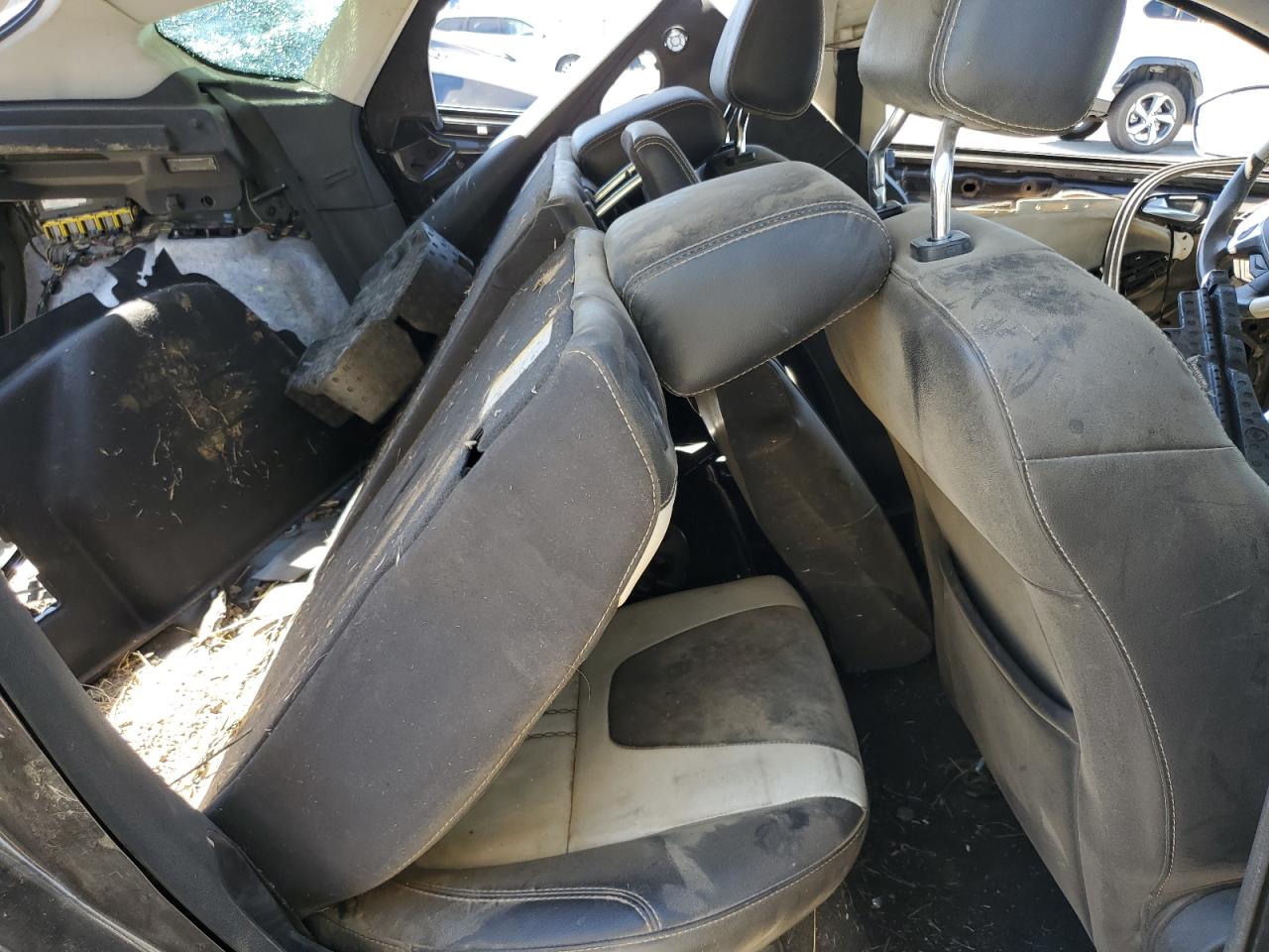 2012 Ford Focus Titanium VIN: 1FAHP3N27CL290241 Lot: 68192255