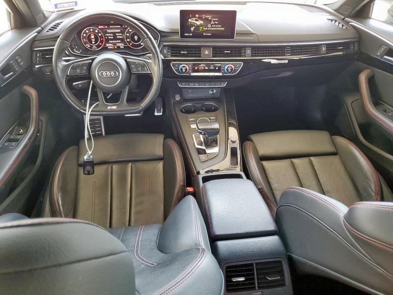  AUDI A4 2018 Белы