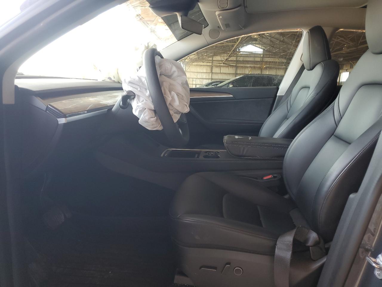 2023 Tesla Model Y VIN: 7SAYGDEF0PA049584 Lot: 69508355