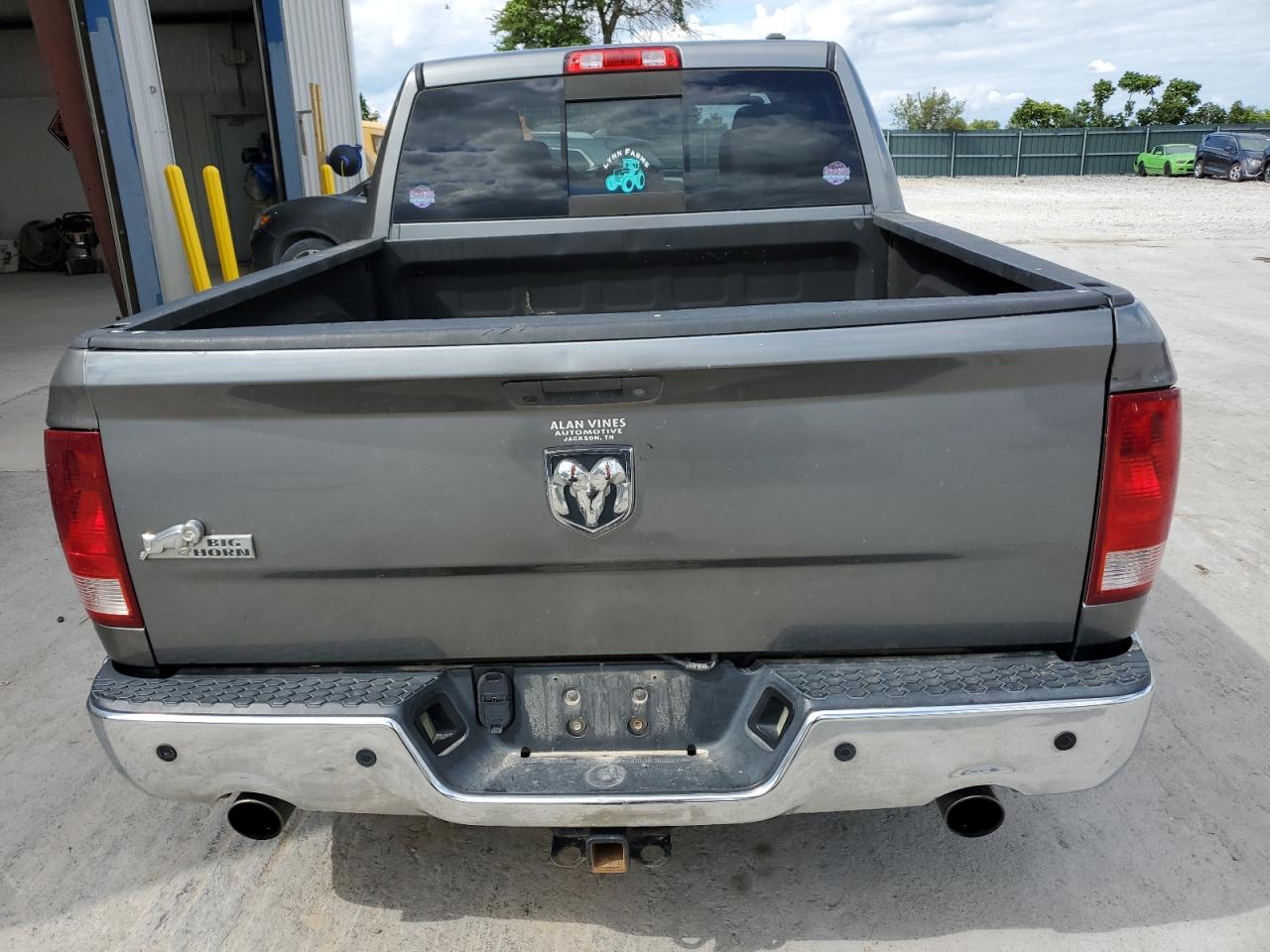 2011 Dodge Ram 1500 VIN: 1D7RB1CT0BS569182 Lot: 69808475