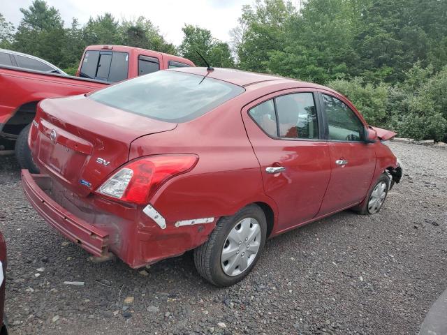 Sedans NISSAN VERSA 2012 Czerwony