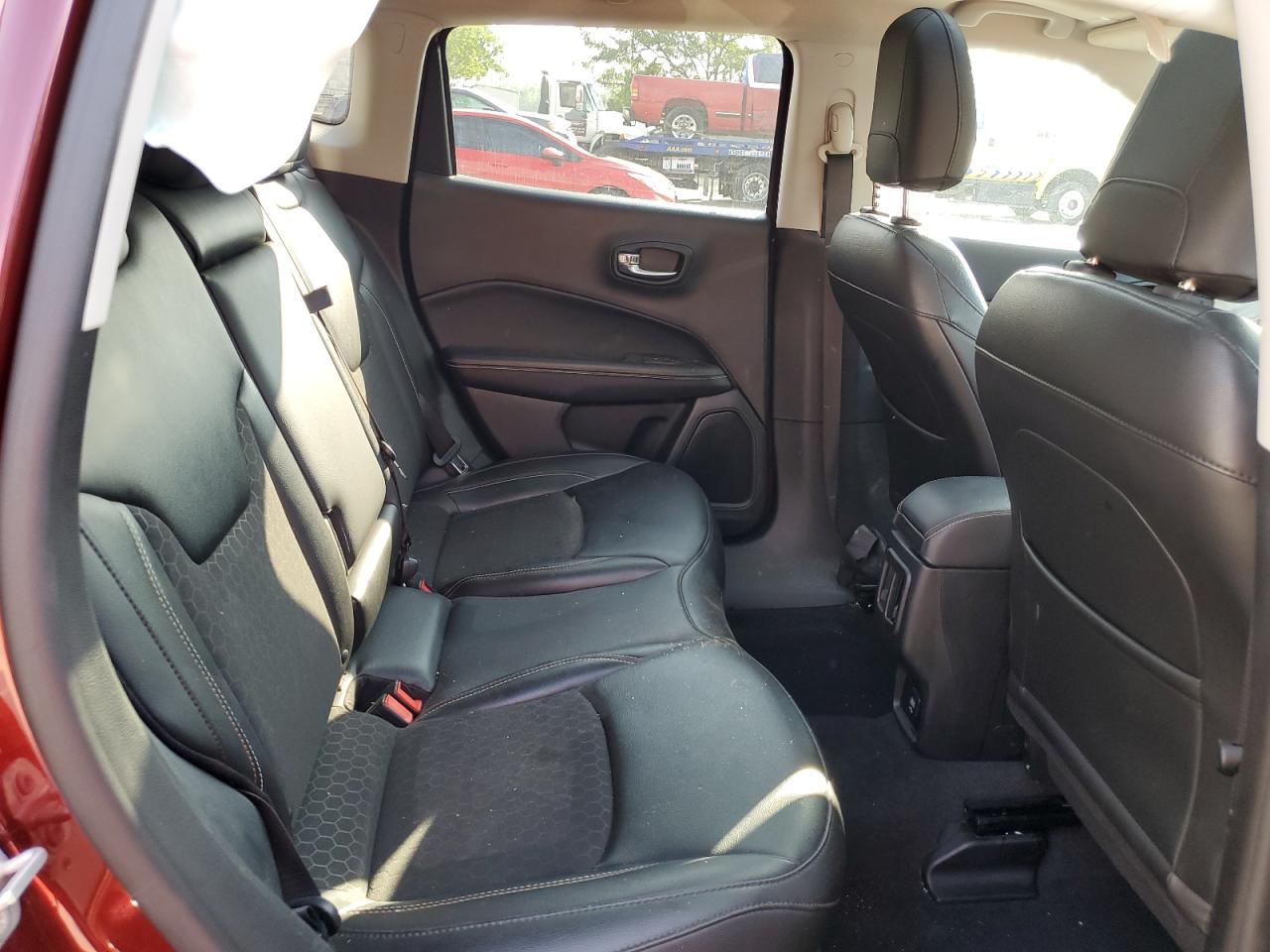 2020 Jeep Compass Latitude VIN: 3C4NJDBB2LT251733 Lot: 67551765