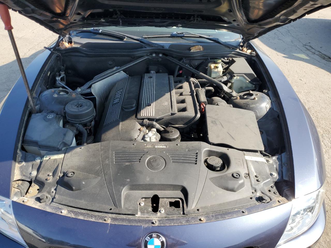 2005 BMW Z4 3.0 VIN: 4USBT53515LU10150 Lot: 67423915