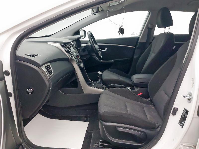 2015 HYUNDAI I30 SE