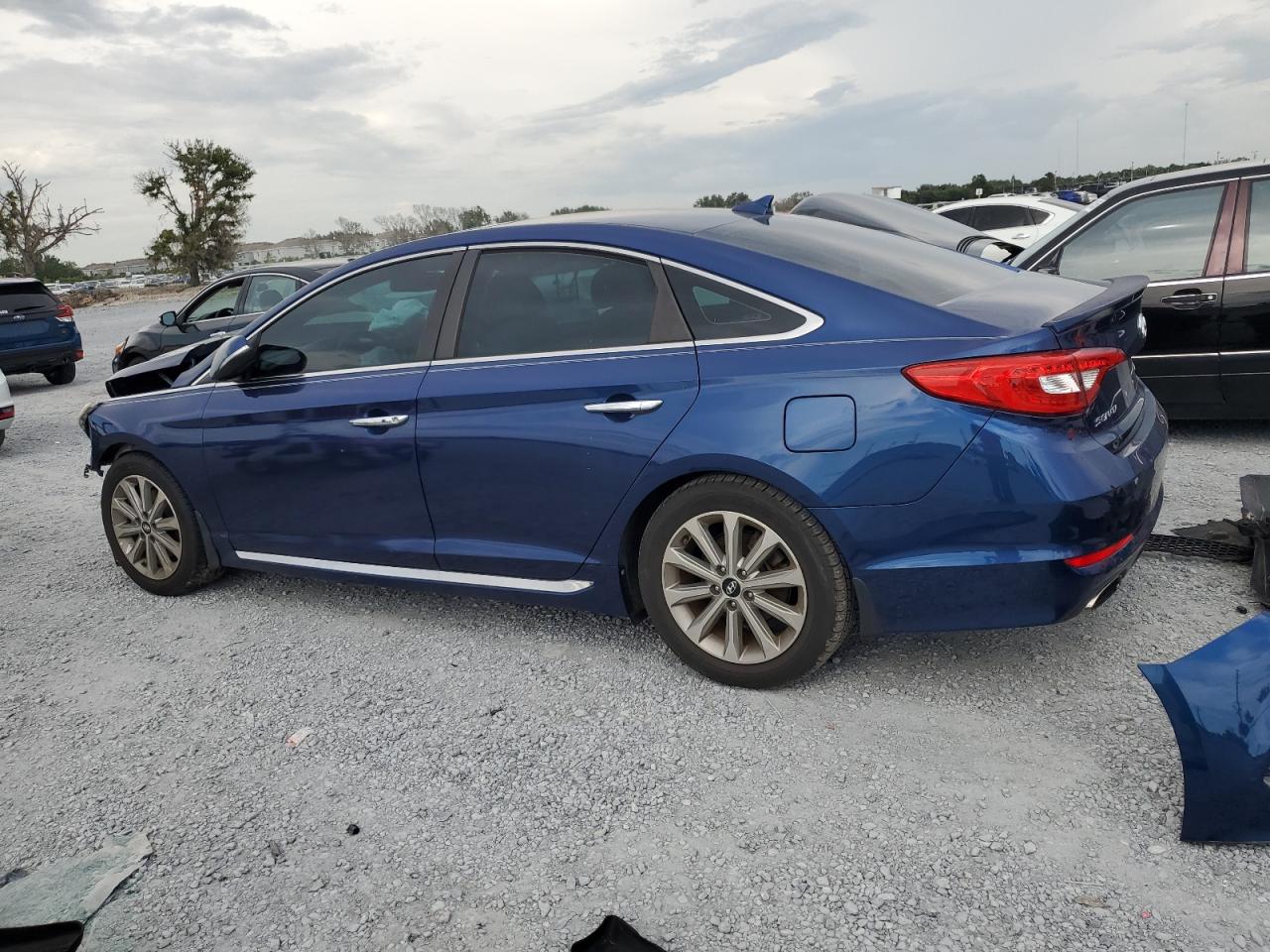 2017 Hyundai Sonata Sport blue null gas 5NPE34AF4HH584523 photo #3