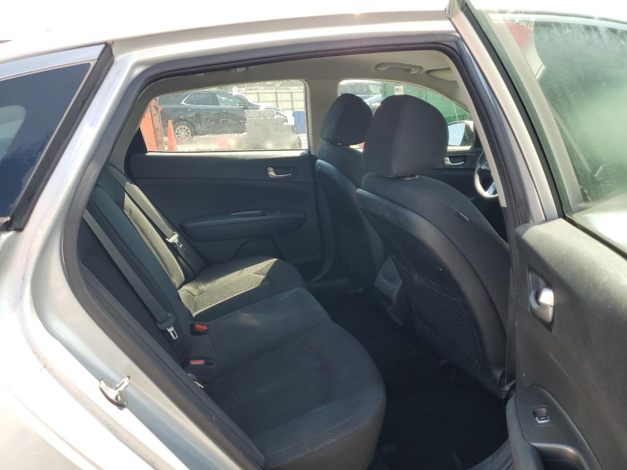 2019 Kia Optima Lx VIN: 5XXGT4L36KG284609 Lot: 70123035