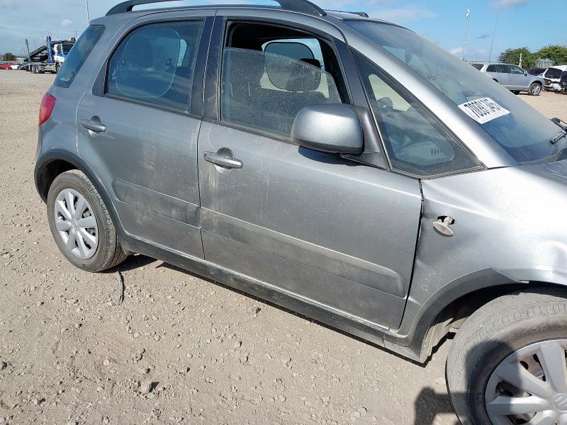 2014 SUZUKI SX4 SZ3