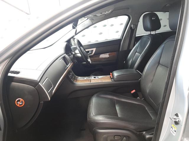 2010 JAGUAR XF S PREMI