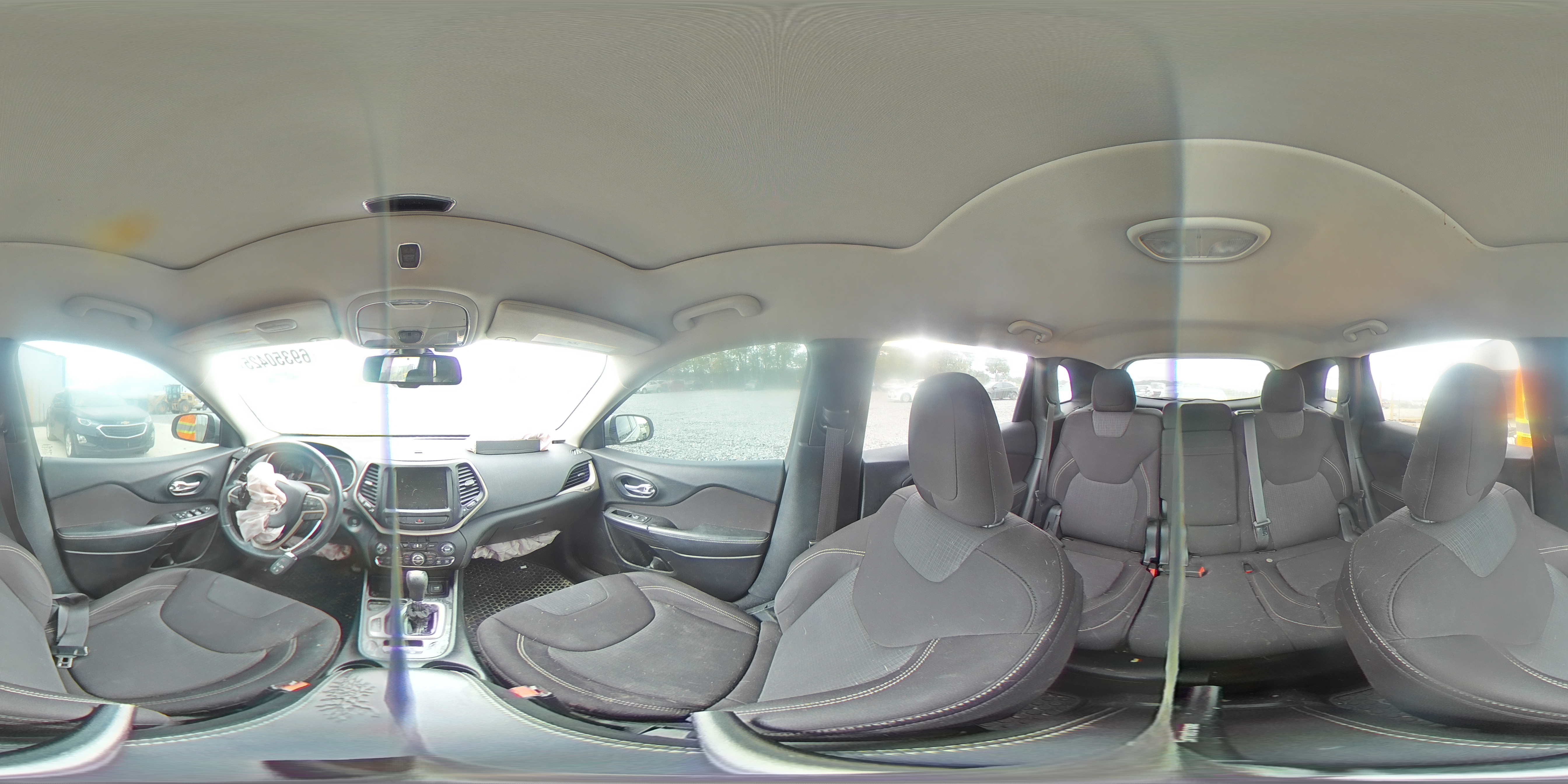 2015 Jeep Cherokee Latitude VIN: 1C4PJLCS0FW537175 Lot: 69350425