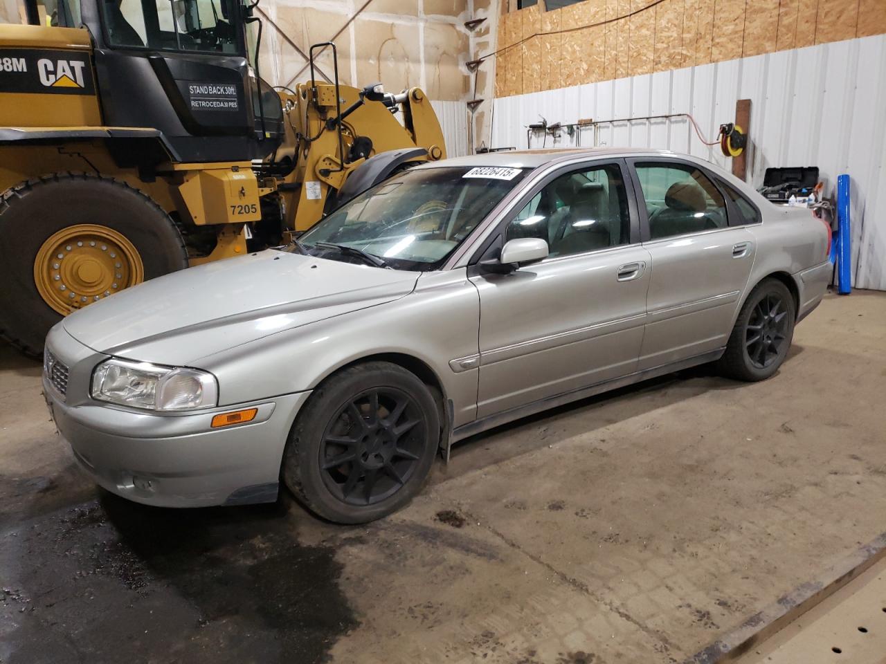 2005 Volvo S80 2.5T